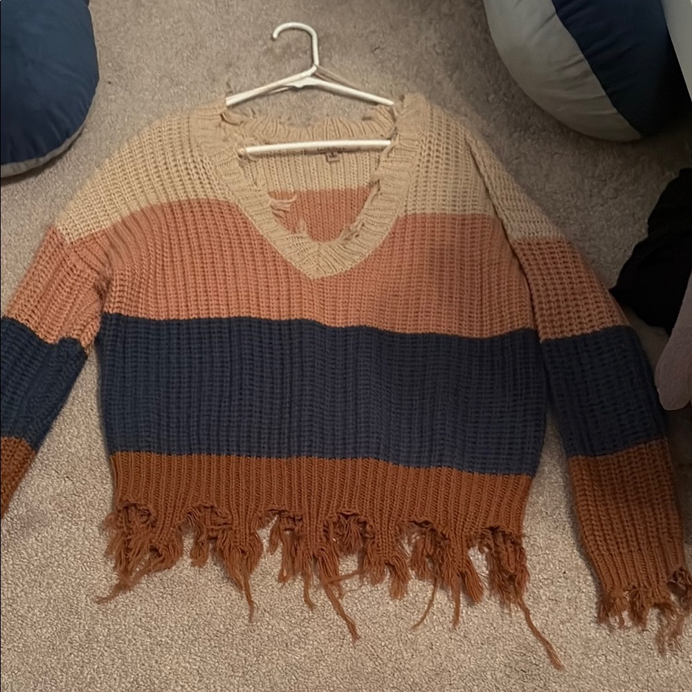 Stylish Frayed Hem Sweater - Tan and Brown